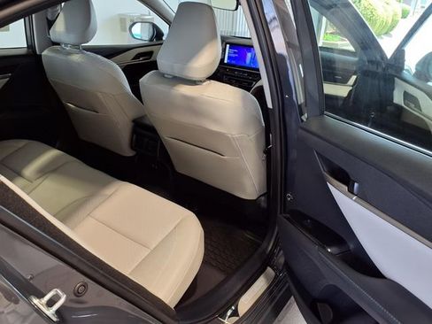 Used 2025 Toyota Camry XLE FWD image 25