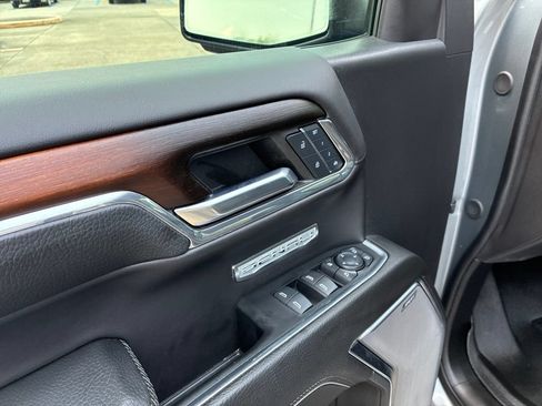 Used 2024 GMC Sierra 1500 Denali w/ Denali Reserve Package AWD/4WD image 19