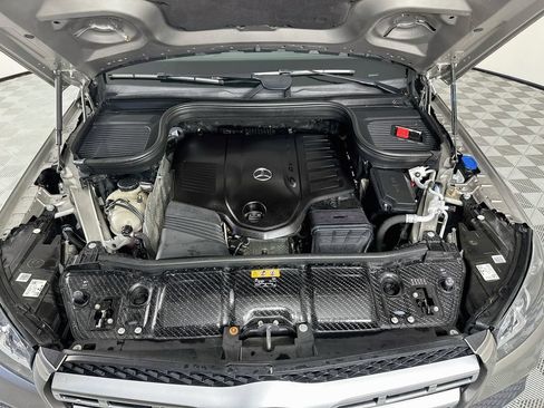 Used 2020 Mercedes-Benz GLS 450 4MATIC image 32