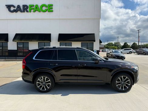 Used 2016 Volvo XC90 T6 Momentum w/ Momentum Plus Package AWD/4WD image 18