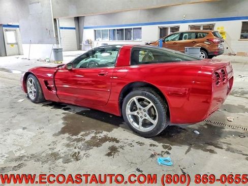 Used 2001 Chevrolet Corvette Coupe w/ Preferred Equipment Group1 image 2