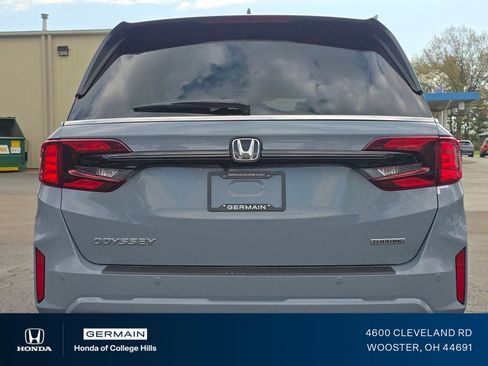 New 2026 Honda Odyssey Touring image 16