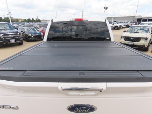 Used 2016 Ford F150 Lariat w/ Equipment Group 502A Luxury RWD image 14