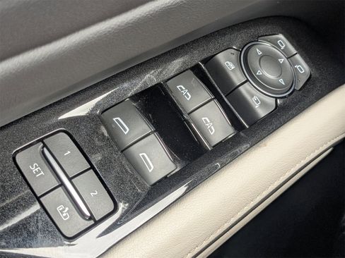 Used 2023 Cadillac Escalade ESV Sport w/ Touring Package image 26