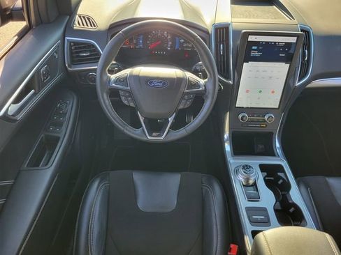 Used 2023 Ford Edge ST image 12