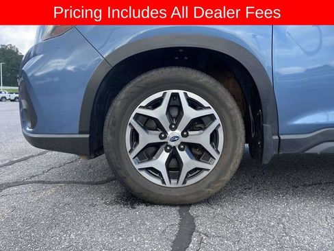 Used 2021 Subaru Forester Premium AWD/4WD image 9