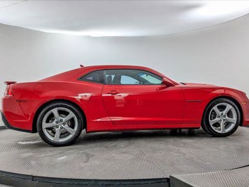 Used 2015 Chevrolet Camaro LT w/ RS Package image 9