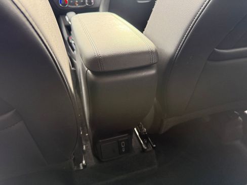 Used 2025 Buick Encore GX Preferred image 24