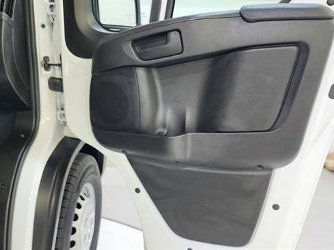 Used 2025 RAM ProMaster 2500 w/ Convenience Group FWD image 21