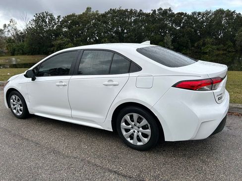 Certified 2024 Toyota Corolla LE image 3