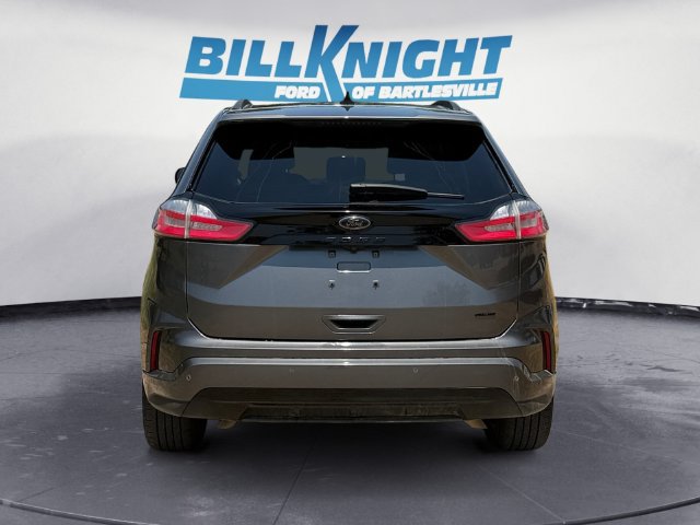 Used 2023 Ford Edge SE w/ Black Appearance Package AWD/4WD image 4