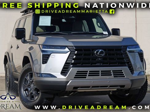 Used 2024 Lexus GX 550 AWD/4WD image 2