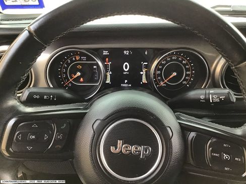 Used 2022 Jeep Gladiator Sport AWD/4WD image 13