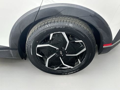 Used 2024 Hyundai Ioniq 5 SEL RWD image 11