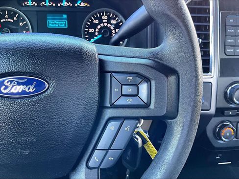 Used 2016 Ford F150 XLT RWD image 25