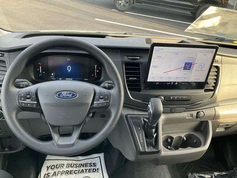 New 2026 Ford Transit 250 148 Medium Roof RWD image 23