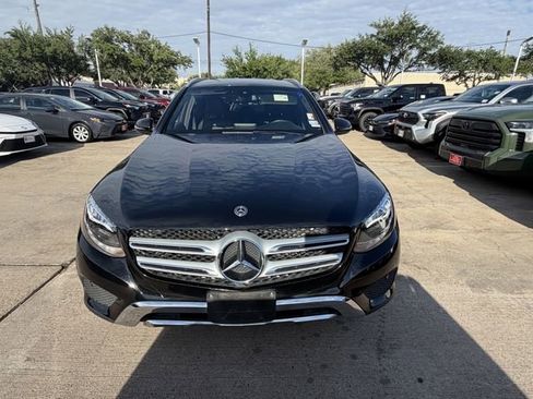Used 2018 Mercedes-Benz GLC 300 image 2