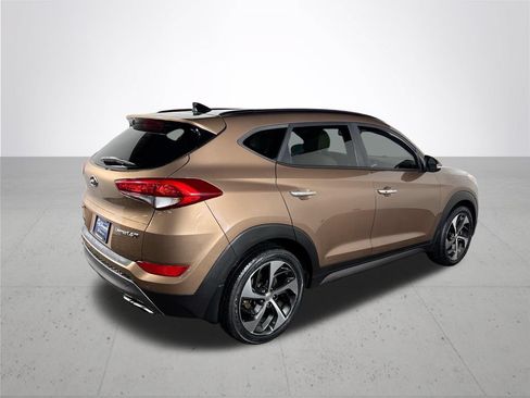 Used 2016 Hyundai Tucson Limited w/ Option Group 03 FWD image 6