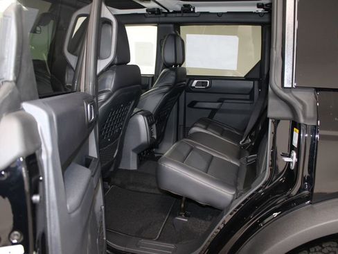 New 2025 Ford Bronco Badlands image 25