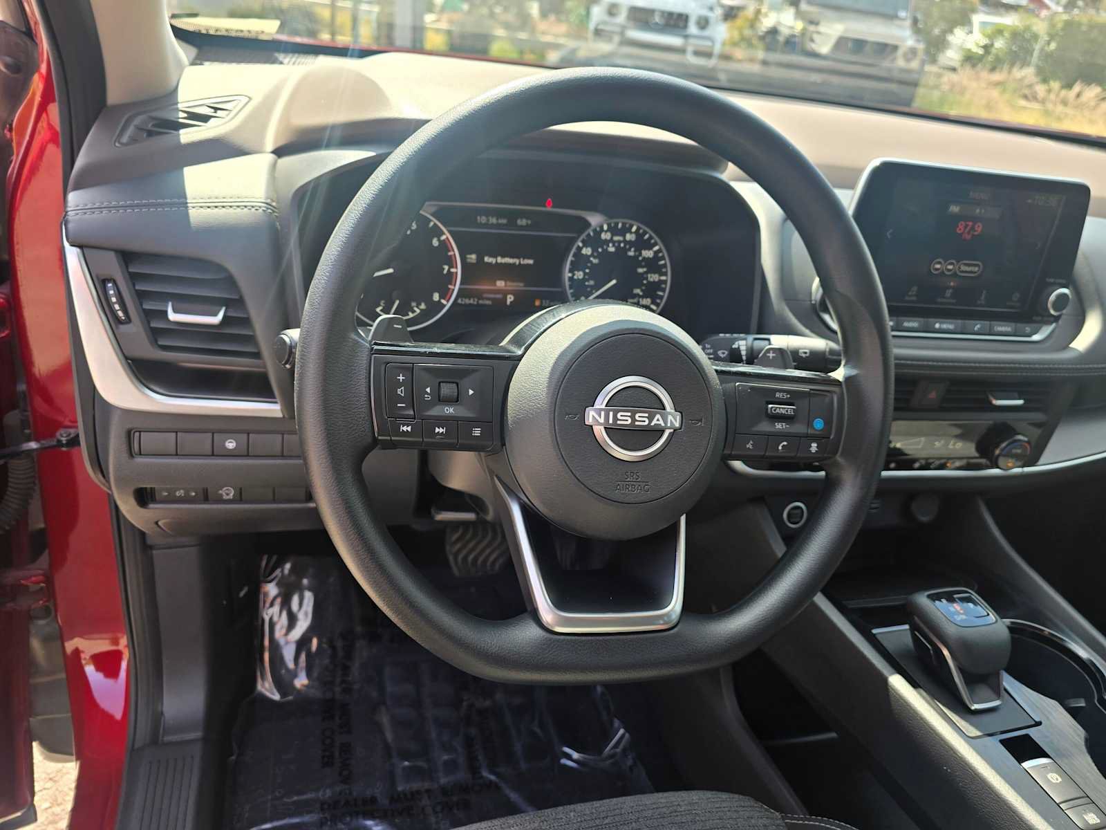 Used 2023 Nissan Rogue SV FWD image 23