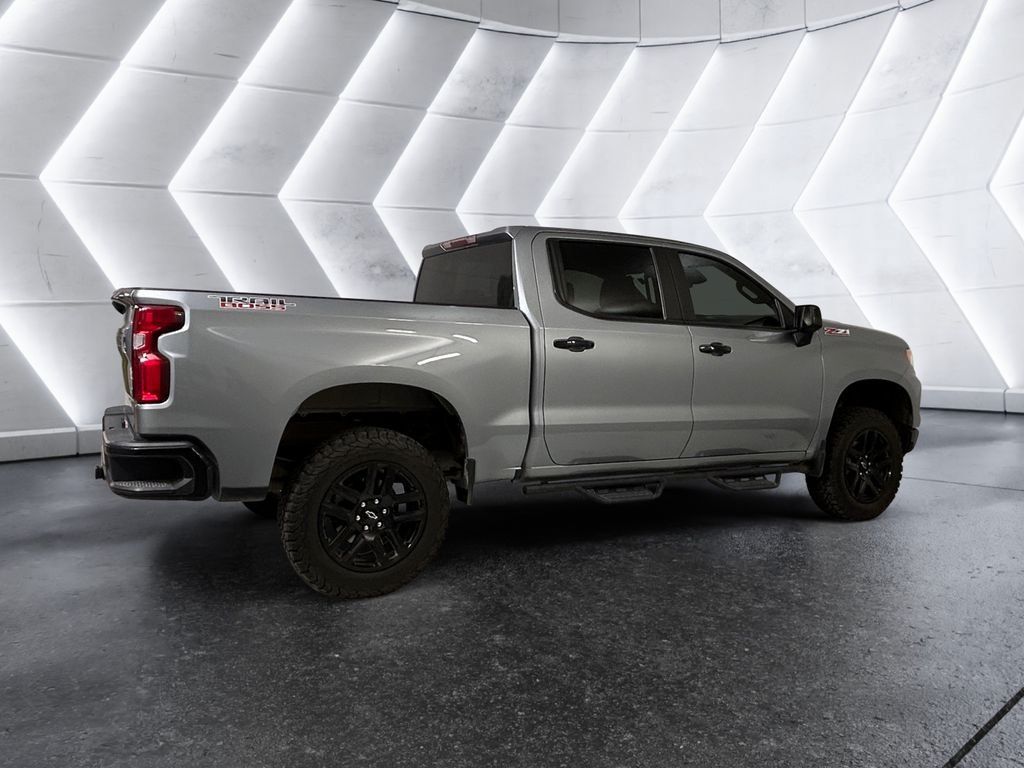 Used 2024 Chevrolet Silverado 1500 LT Trail Boss AWD/4WD image 4