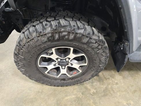 Used 2020 Jeep Wrangler Unlimited Rubicon AWD/4WD image 11