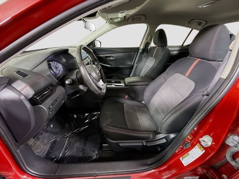 Used 2024 Nissan Sentra SR FWD image 22