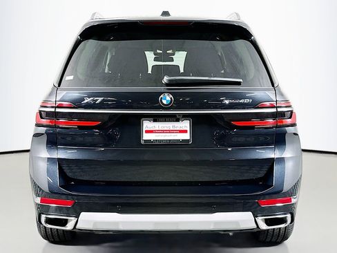 Used 2026 BMW X7 xDrive40i AWD/4WD image 3