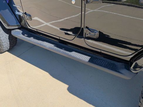 Used 2021 Jeep Wrangler Unlimited Sahara 4xe image 50