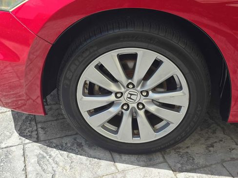 Used 2011 Honda Accord EX-L image 8