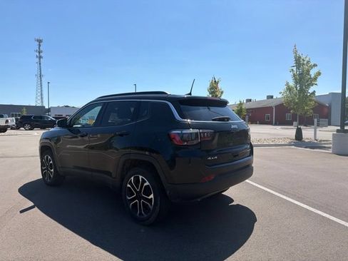Used 2024 Jeep Compass Limited AWD/4WD image 3
