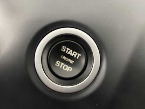 Used 2018 Jaguar E-PACE First Edition image 31