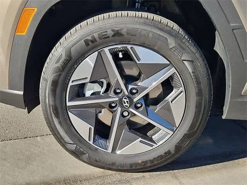 Used 2025 Hyundai Tucson SEL image 13