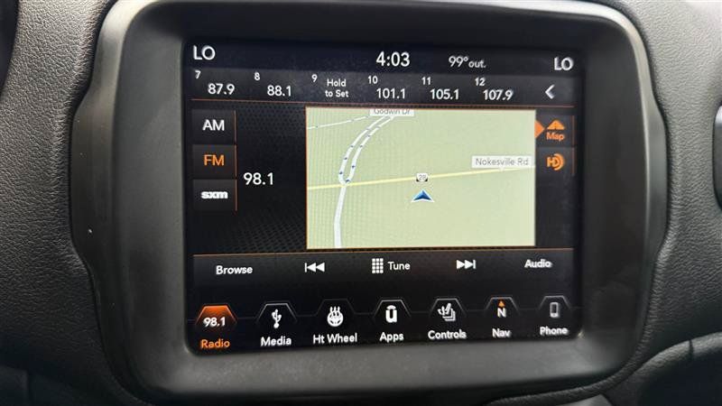 Used 2018 Jeep Renegade Latitude w/ UConnect 8.4 Nav Group AWD/4WD image 41