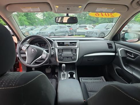 Used 2016 Nissan Altima 2.5 SV w/ Convenience Package FWD image 12