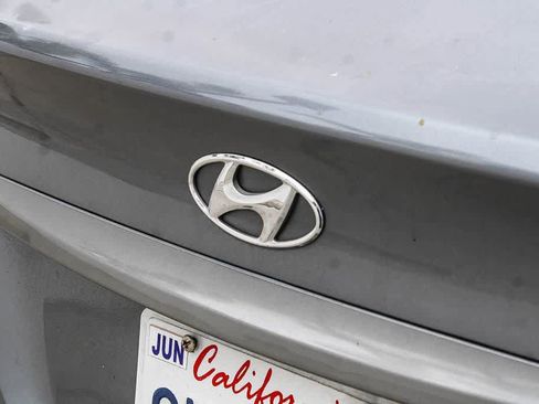 Used 2015 Hyundai Accent GLS FWD image 11