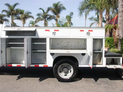 Used 2015 Ford F550 4x4 Crew Cab Super Duty image 6