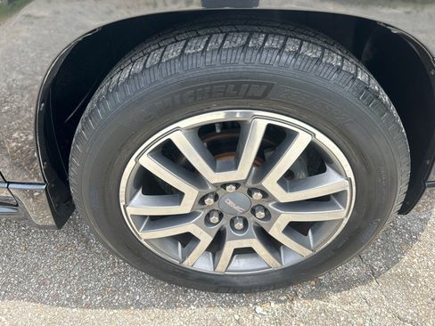 Used 2013 GMC Acadia Denali AWD/4WD image 27