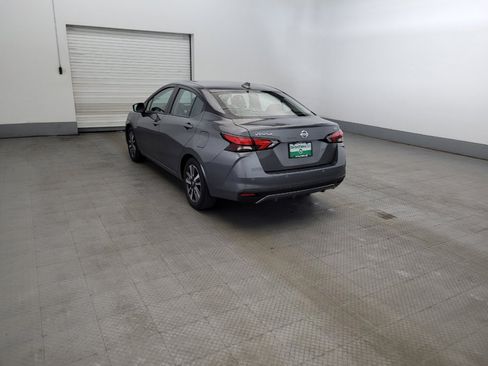 Used 2021 Nissan Versa SV FWD image 5
