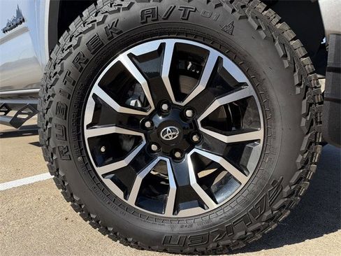 Certified 2021 Toyota Tacoma TRD Sport image 11