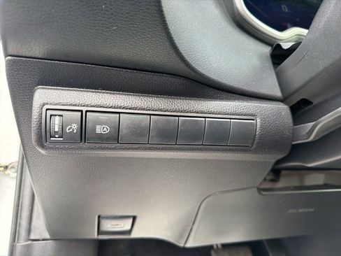 Certified 2022 Toyota Corolla XSE image 18