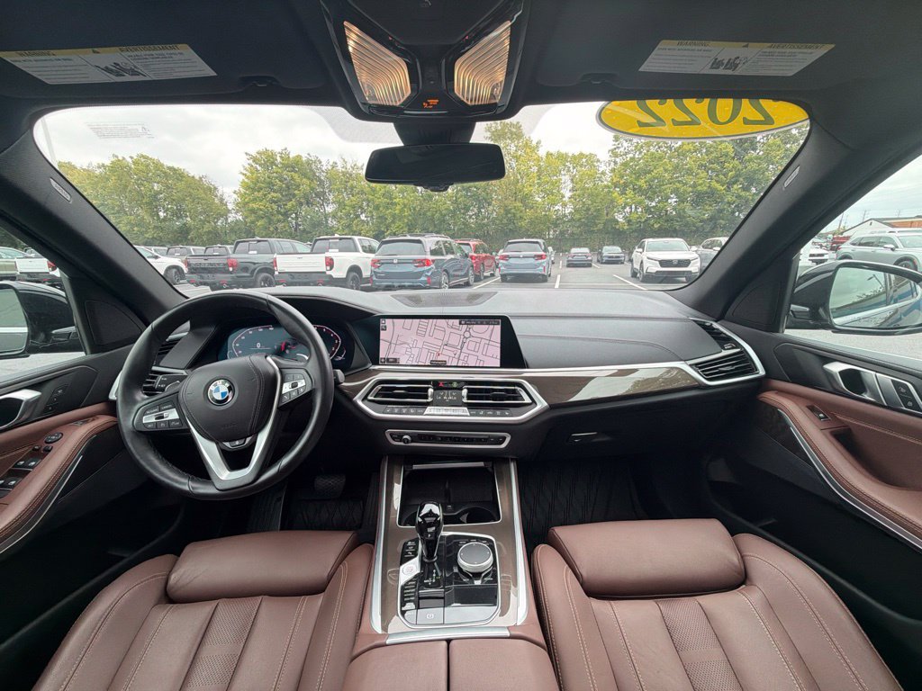 Used 2022 BMW X5 xDrive40i w/ Parking Assistance Package AWD/4WD image 12