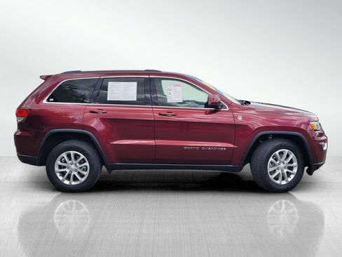 Used 2021 Jeep Grand Cherokee Laredo AWD/4WD image 3