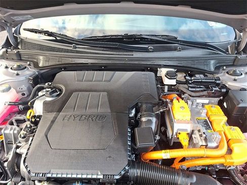 Used 2021 Hyundai Elantra Limited image 29