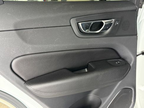 Used 2019 Volvo XC60 T5 Inscription w/ Protection Package Premier image 34