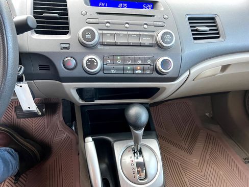 Used 2010 Honda Civic LX image 18