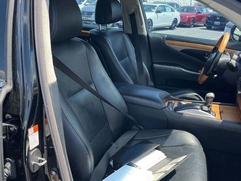 Used 2016 Lexus LS 460 L w/ Ultra Luxury Package AWD/4WD image 23