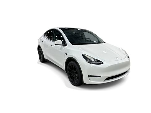 Certified 2023 Tesla Model Y Long Range AWD/4WD image 8