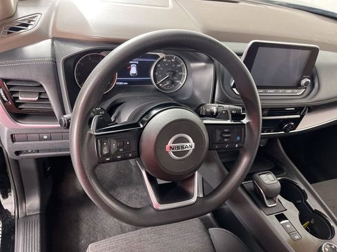 Used 2021 Nissan Rogue SV image 24