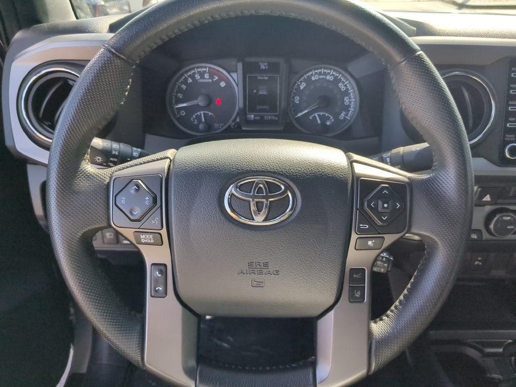 Used 2020 Toyota Tacoma TRD Off-Road w/ TRD Premium Off Road Package AWD/4WD image 30